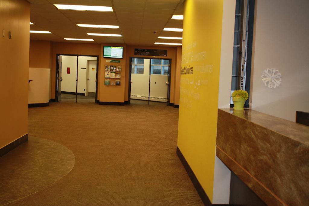University Of Alberta - Hotel Edmonton Bagian luar foto